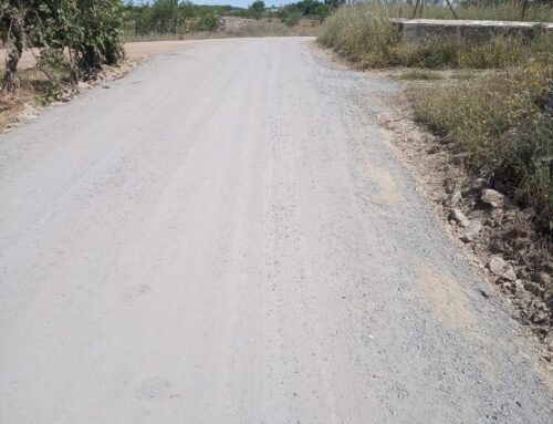 El Parque de Maquinaria de la Mancomunidad interviene en 40 kilómetros de caminos rurales en Oliva de la Frontera